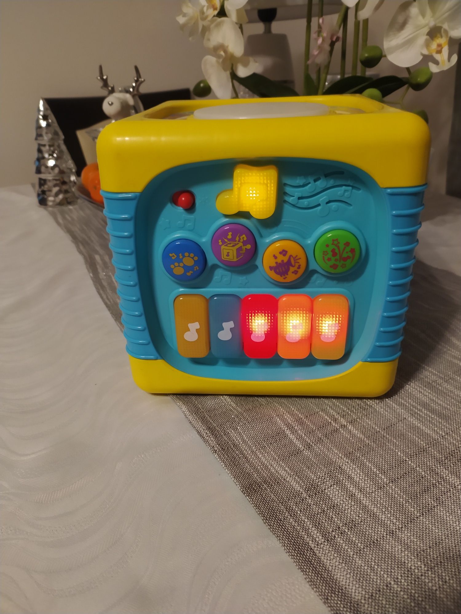 Zestaw zabawek smily play vtech (zabawki firmowe)