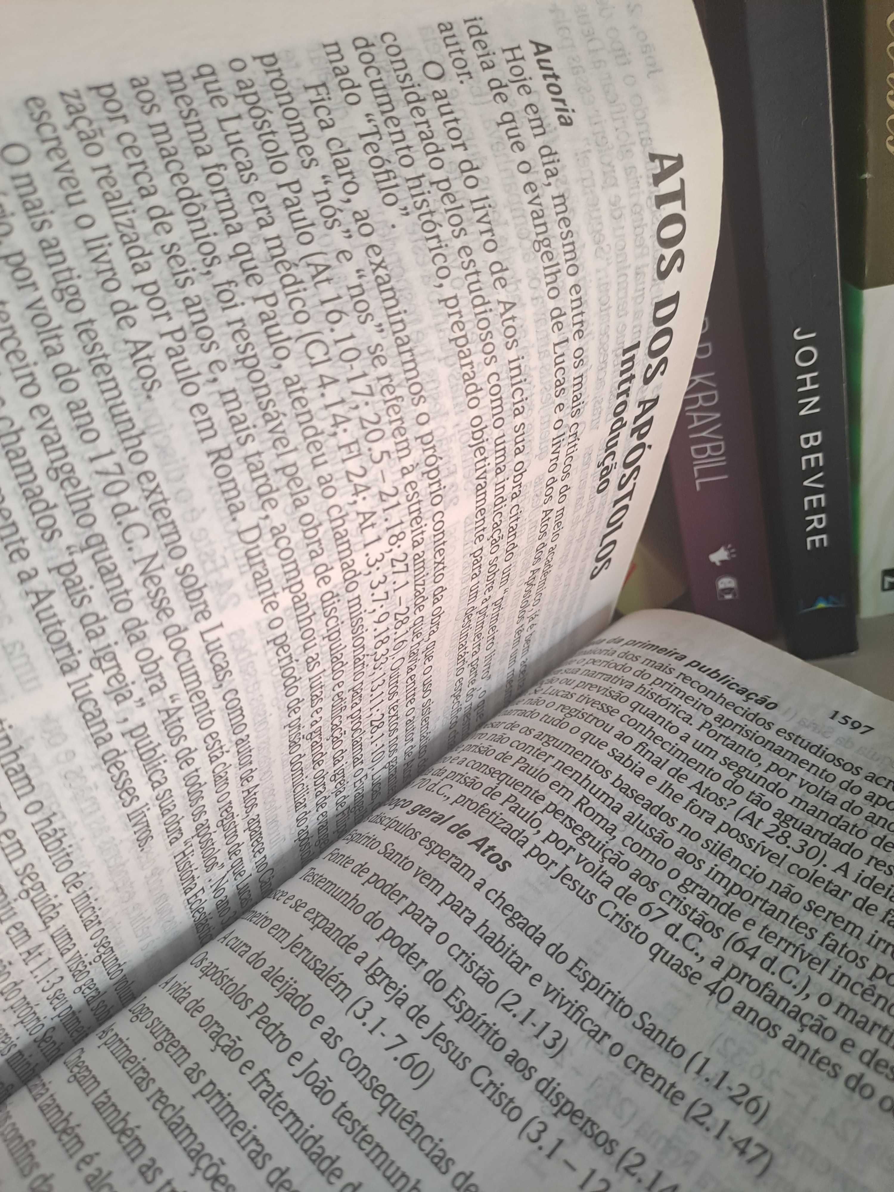 Biblias de eutudo aprofundada