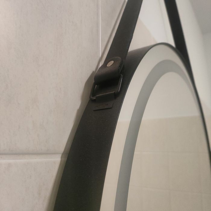 Lustro LED łazienkowe