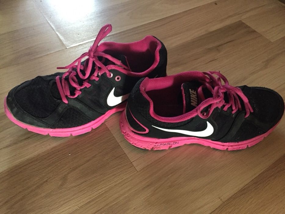 Buty nike sportowe jak nowe