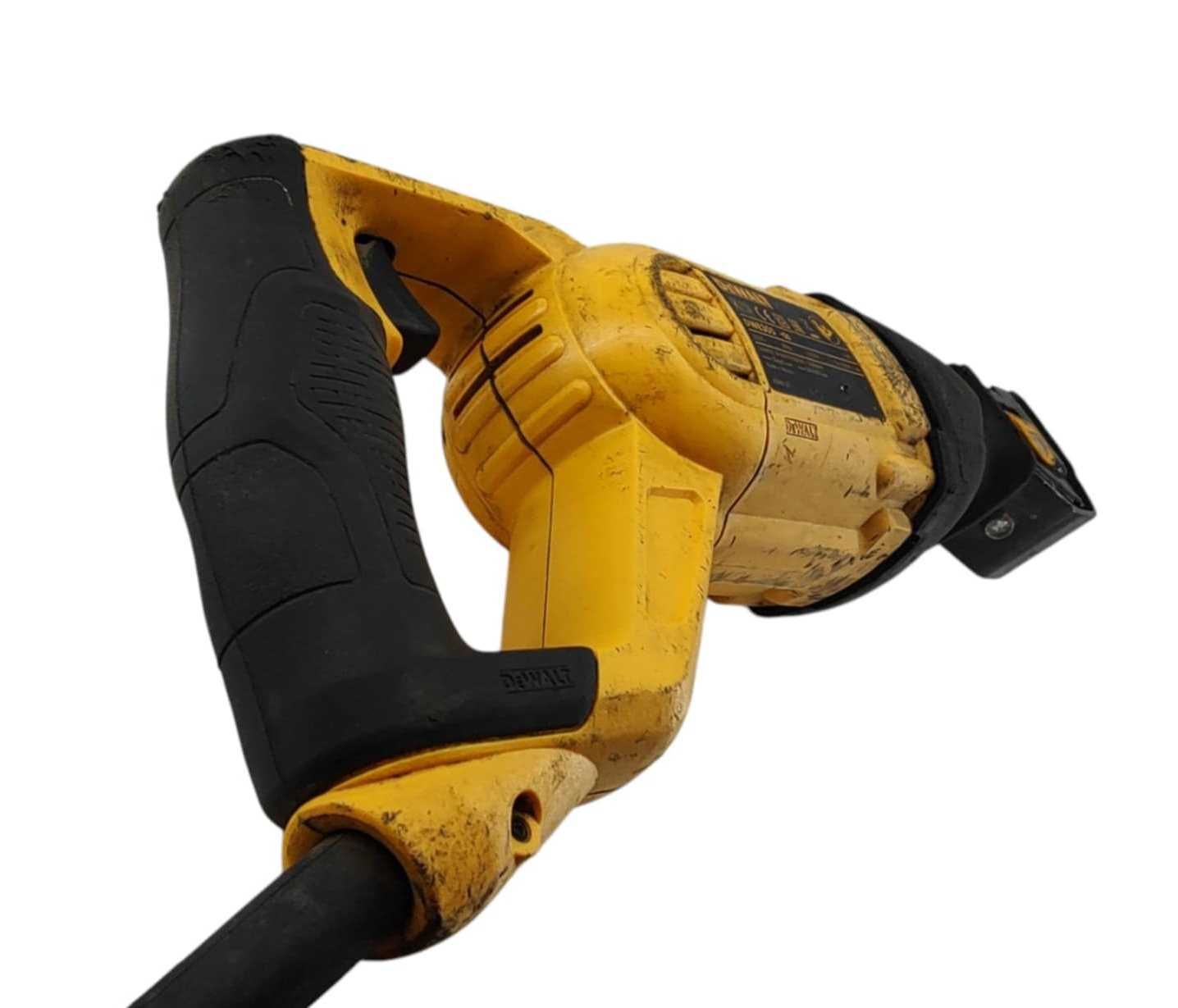 Piła szablasta DeWalt DWE305-QS 1100W