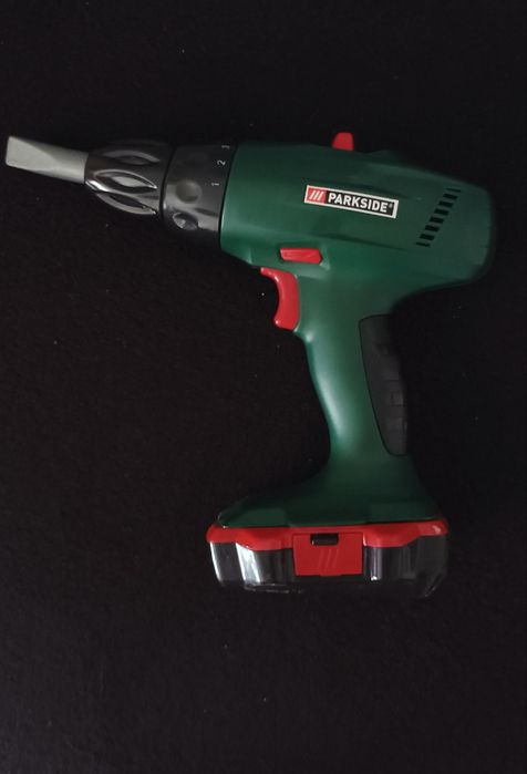Réplica de Aparafusadora Parkside de criança