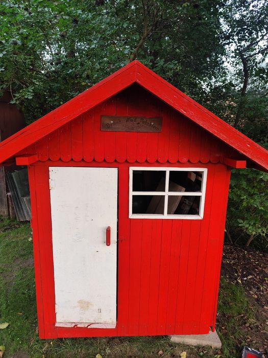 Domek drewniany  dla dzieci