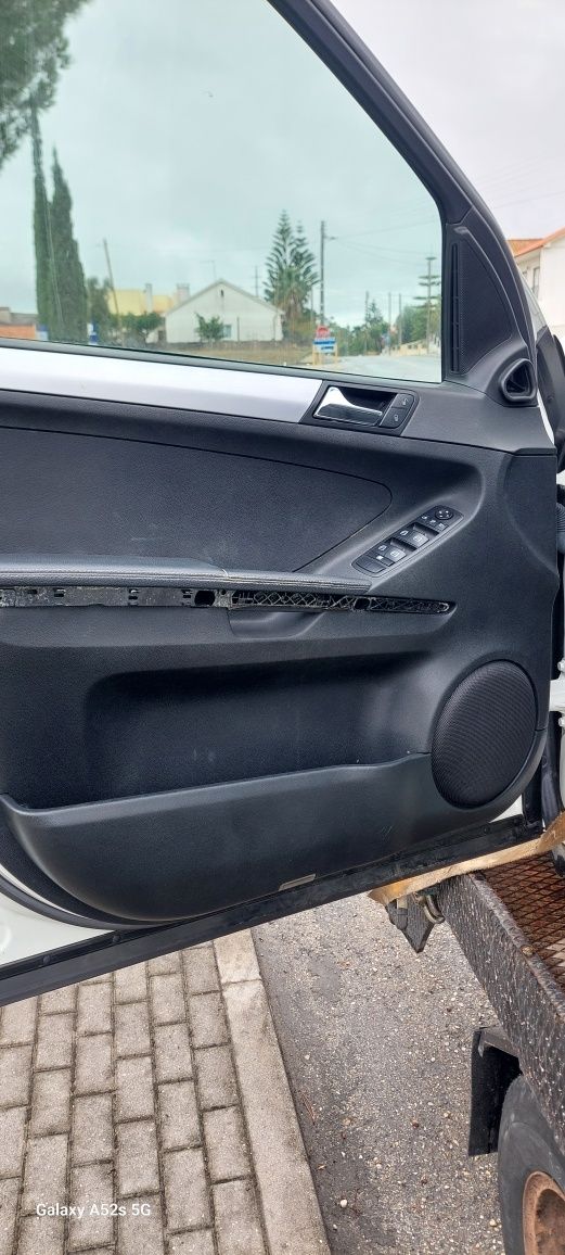 Para peças Mercedes ML350 CDi W164 ano2011 como novo