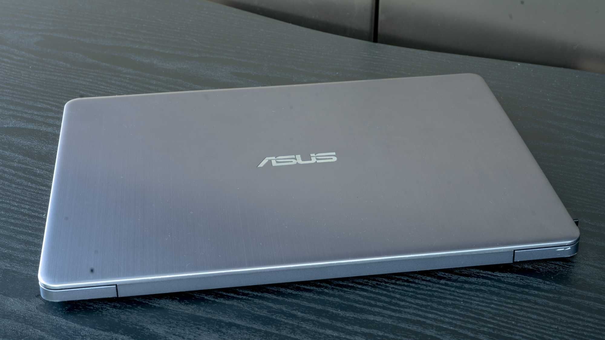 Notebook ASUS Intel Core i3-7100U, 8GB RAM, SSD 250GB