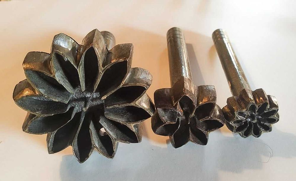 Moldes em ferro fundido e latão