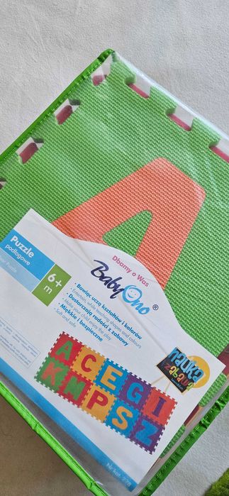 Puzzle piankowe mata edukacyjna klocki BabyOno podkład