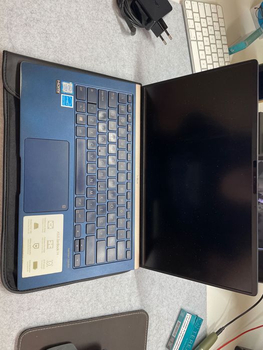 Asus Zenbook 14 - como novo