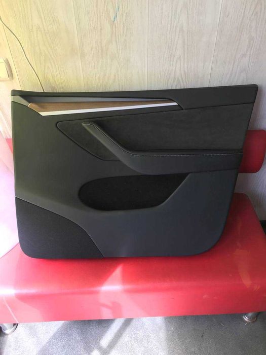 карта двери Tesla Y передняя правая