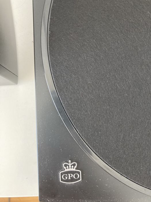 Gira-Discos GPO RETRO Piccadilly Preto