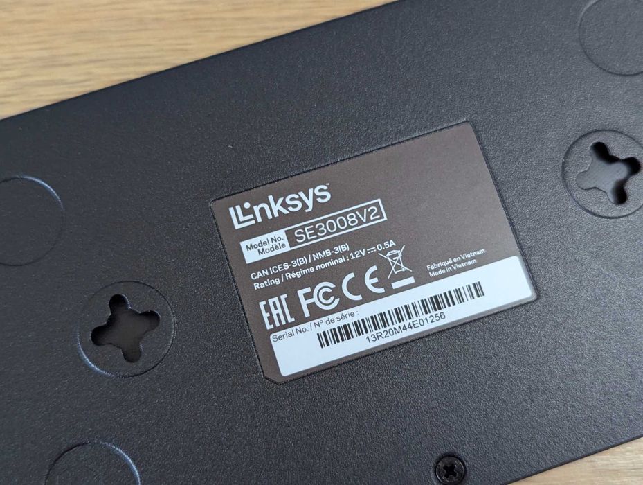 Свитч коммутатор не управляемый Linksys SE3008 8 Port Gigabit USA