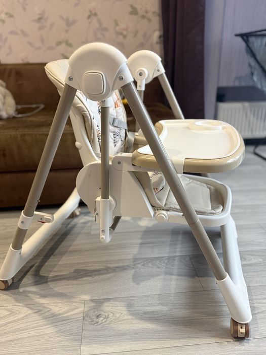 Гойдалка-стілець для годування