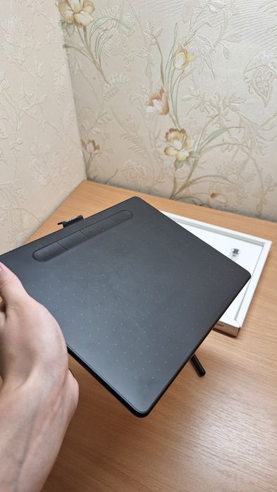 Графічний планшет wacom intuos m bluetooth стан нового