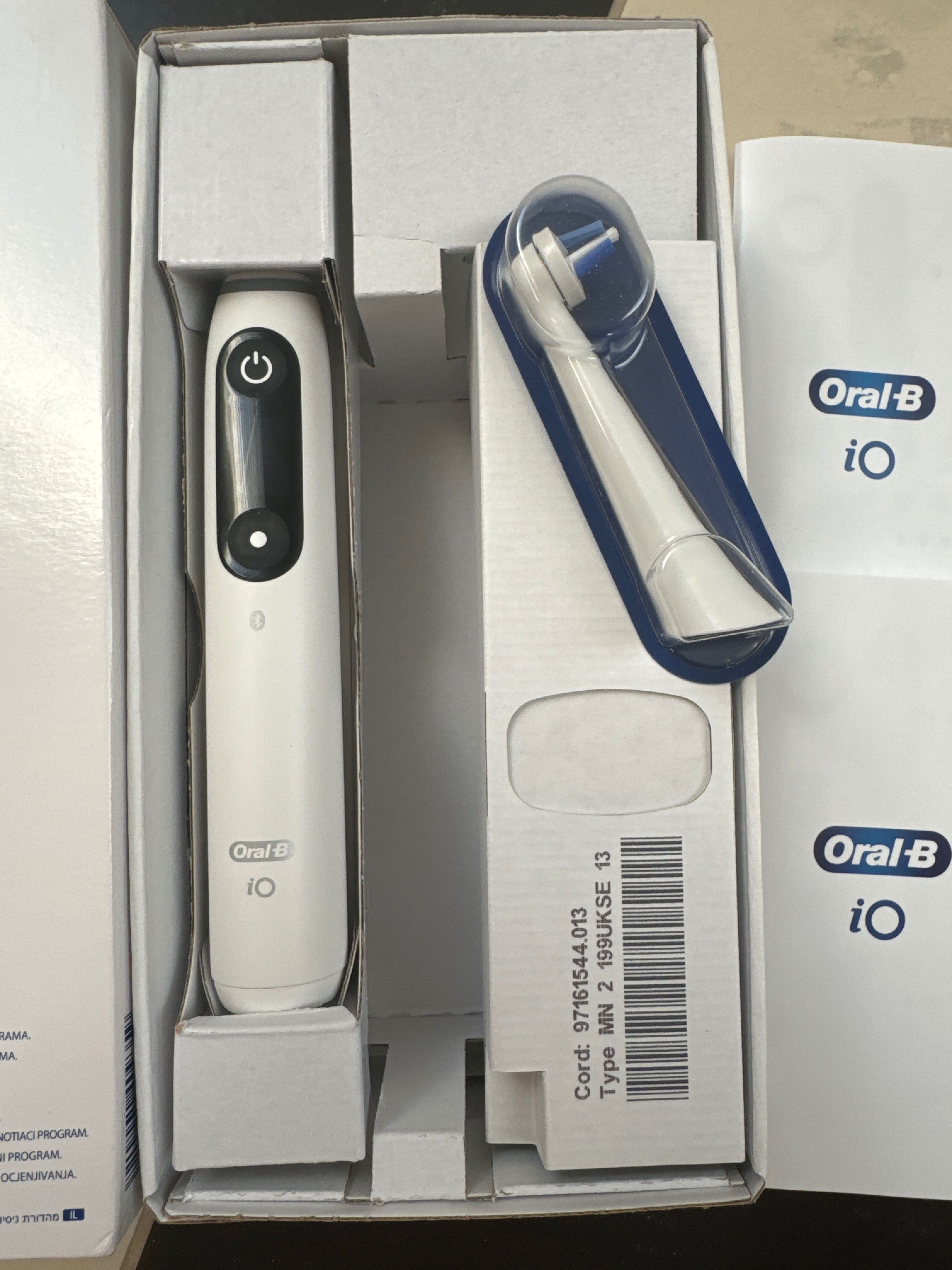 Szczoteczka soniczna Oral B