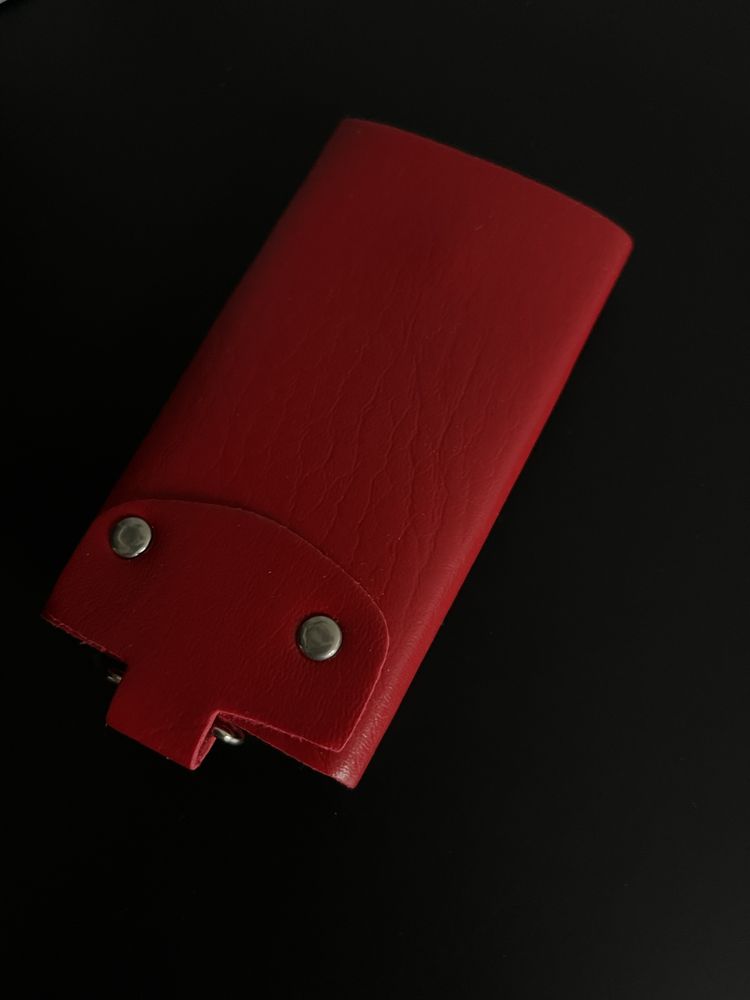 Etui na klucze czerwone