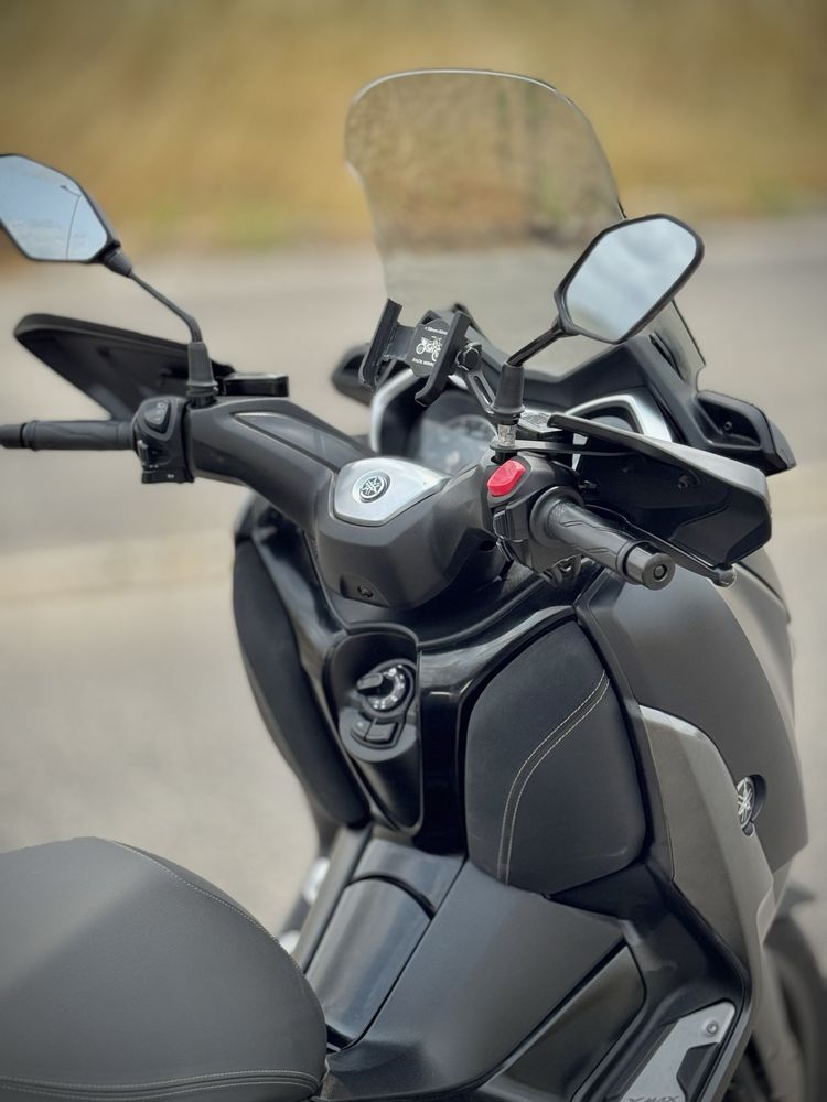 Yamanha XMax 300cc IronMax Black Mate