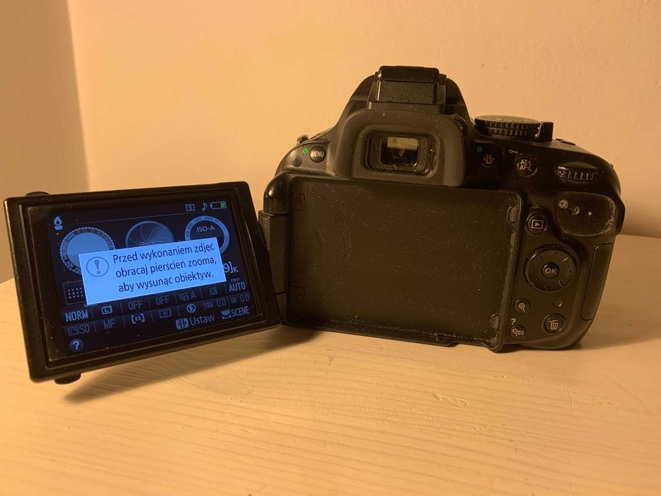 Aparat NIKON D5200 + Obiektyw 18-55 VR