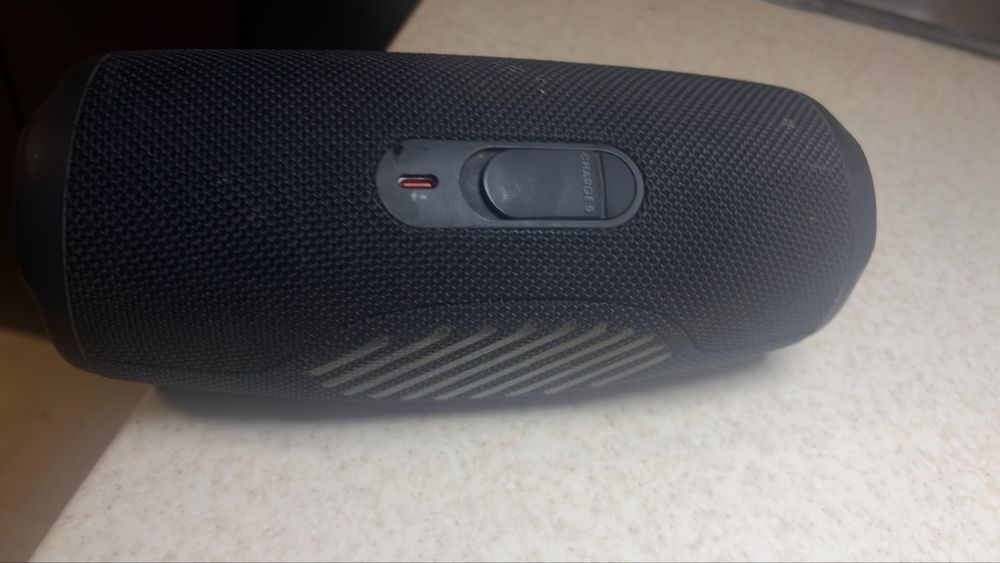 Продам jbl charge 5