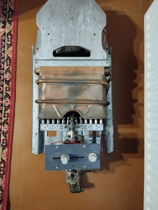 Продам газову колонку Bosch в доброму стані