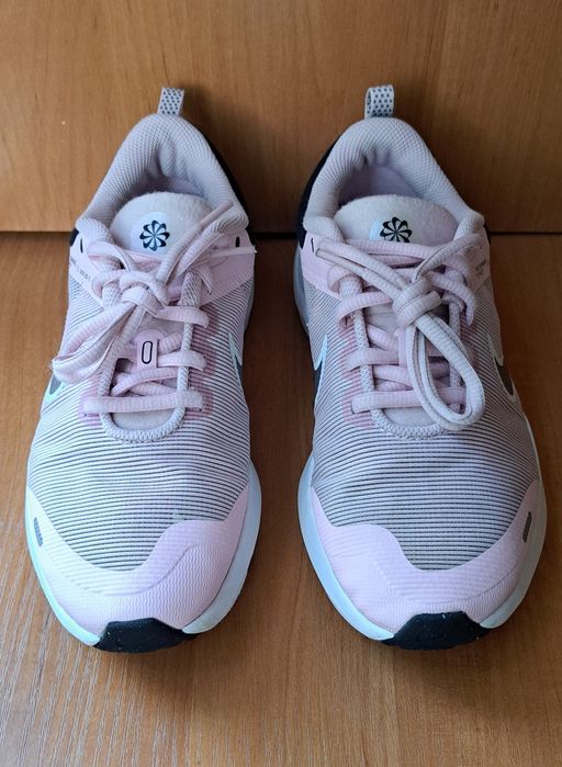 Кросівки оригінальні Nike p36,5