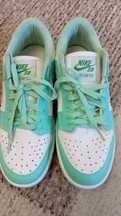 Женские кроссовки Nike 38 размер (25см стелька)