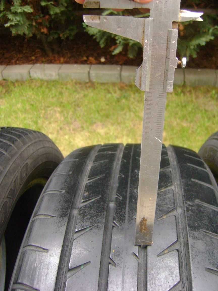 2 szt. TOYO 225/55R18 made in Japan