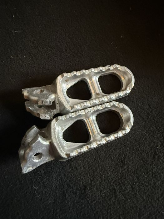 Підніжки Surron light bee