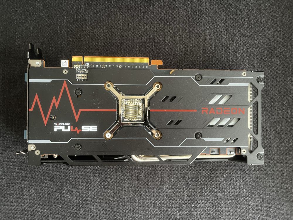 Sapphire Pulse AMD Radeon RX 6700 XT 12GB
