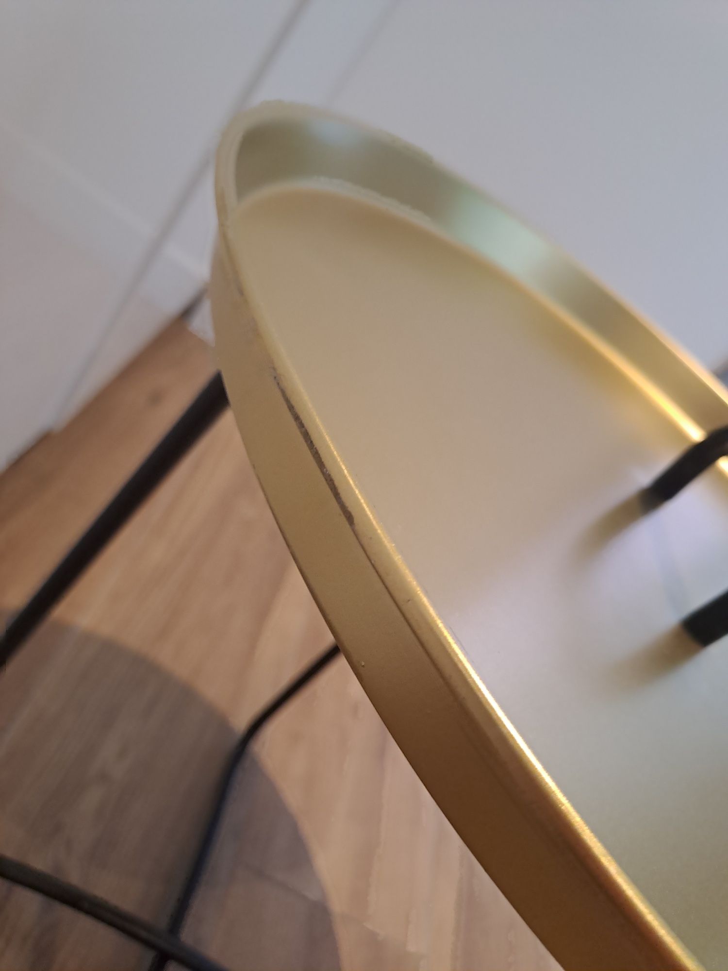 Stolik kawowy okrągły loft rączka metalowy złoty czarny