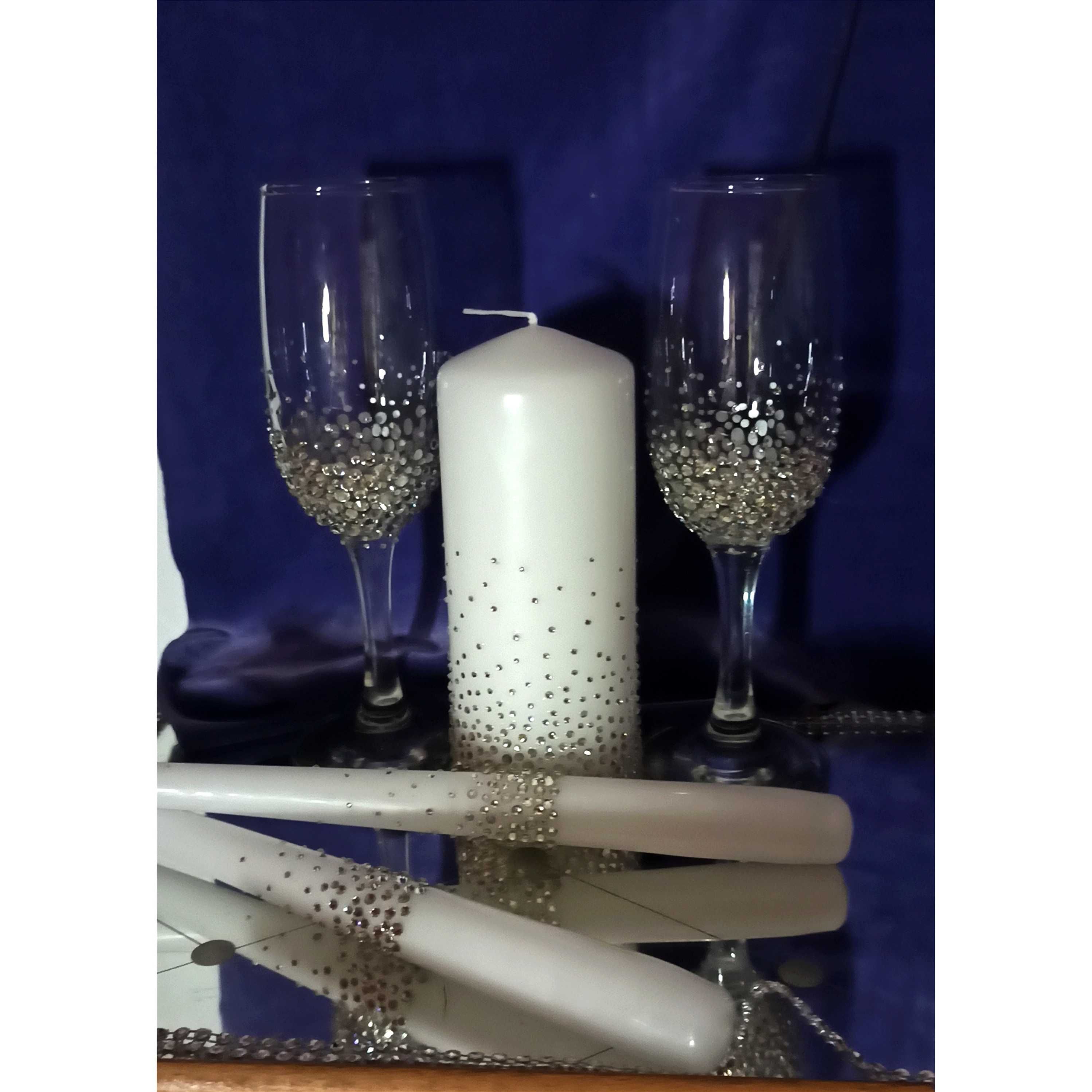 Шикарний набір весільних свічок, сімейне вогнище,аксесуари. Пишіть