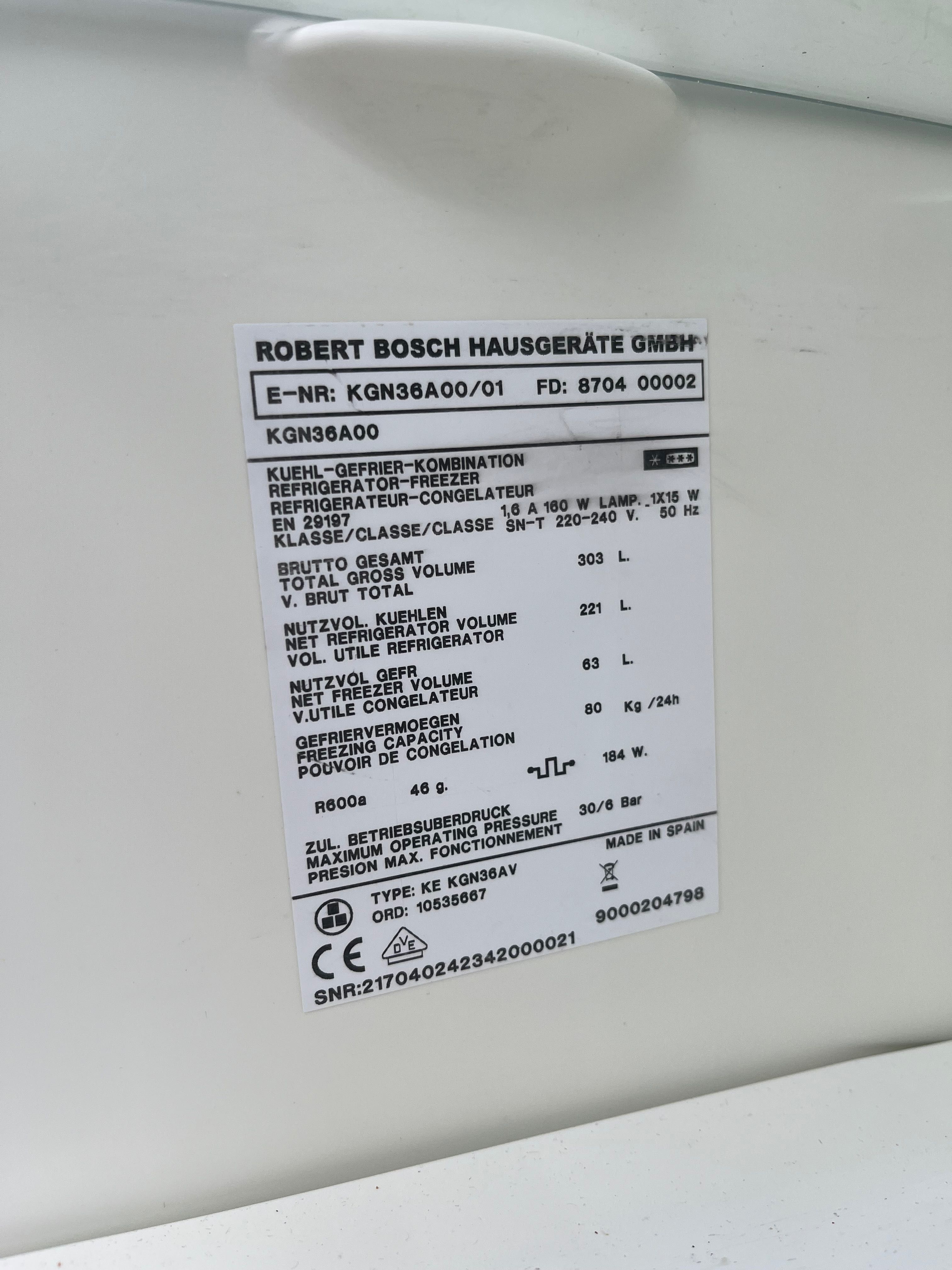 Lodówka Bosch KGN36A00 284  litry chłodziarko zamrażalnik