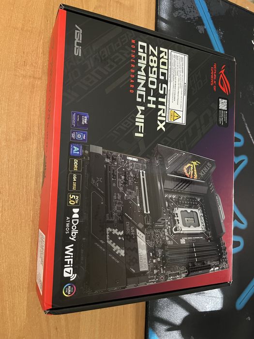 Материнська плата ASUS ROG STRIX Z890-H GAMING WIFI