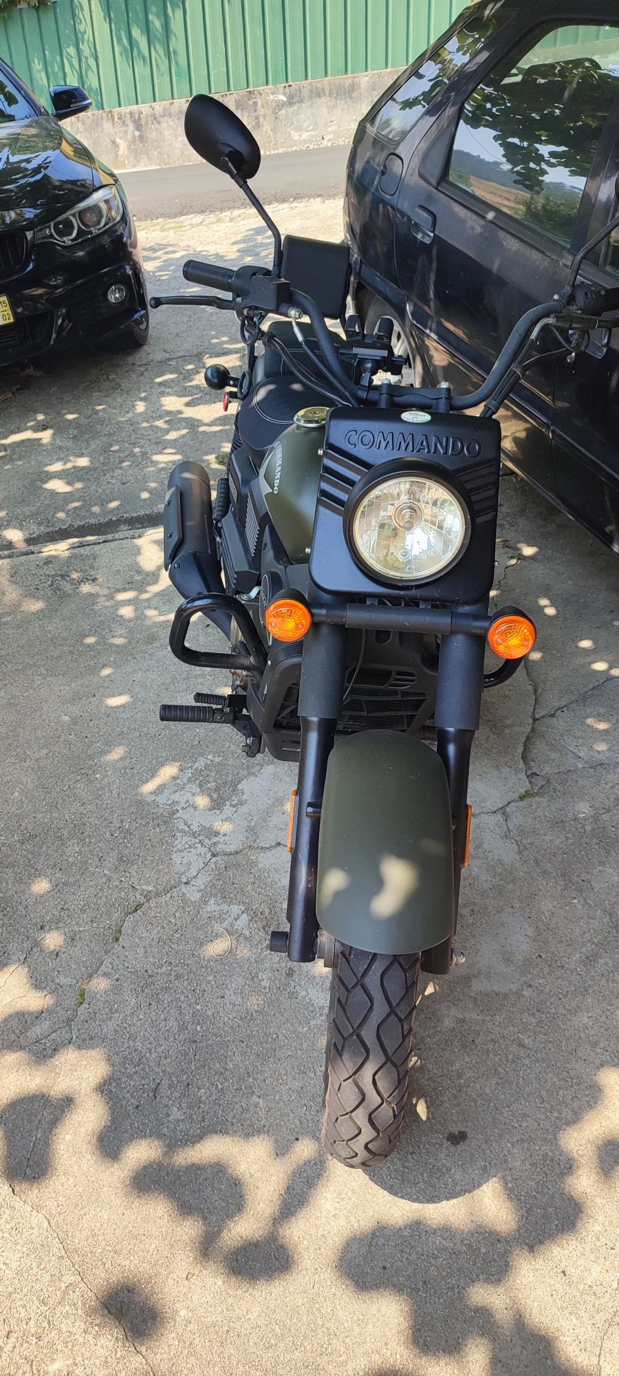 UM Renegade Commando 125cc