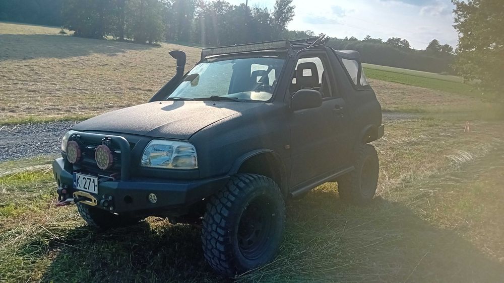 Suzuki grand vitara 1 2.0 3d