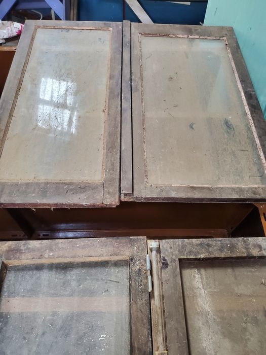 5 janela  de madeira  maciça