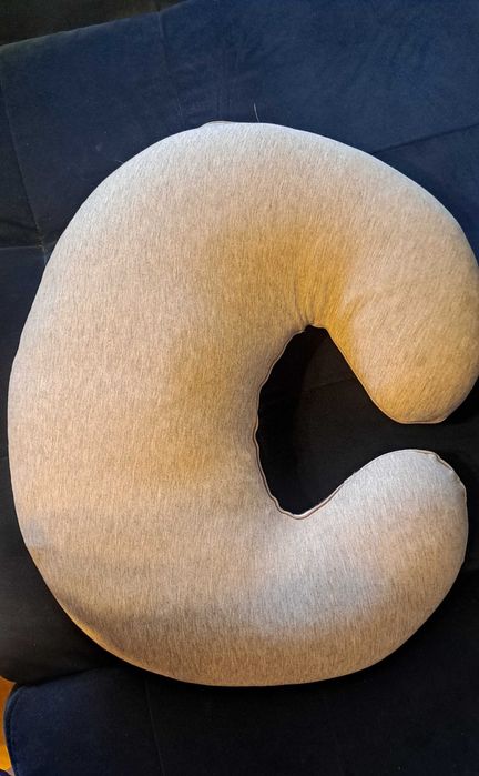 Poduszka do karmienia Poofi