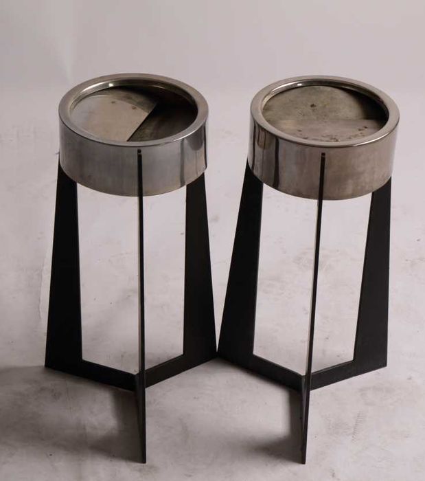 Cinzeiro seguro de pé alto em ferro e Inox - Qtd. 2 Und.