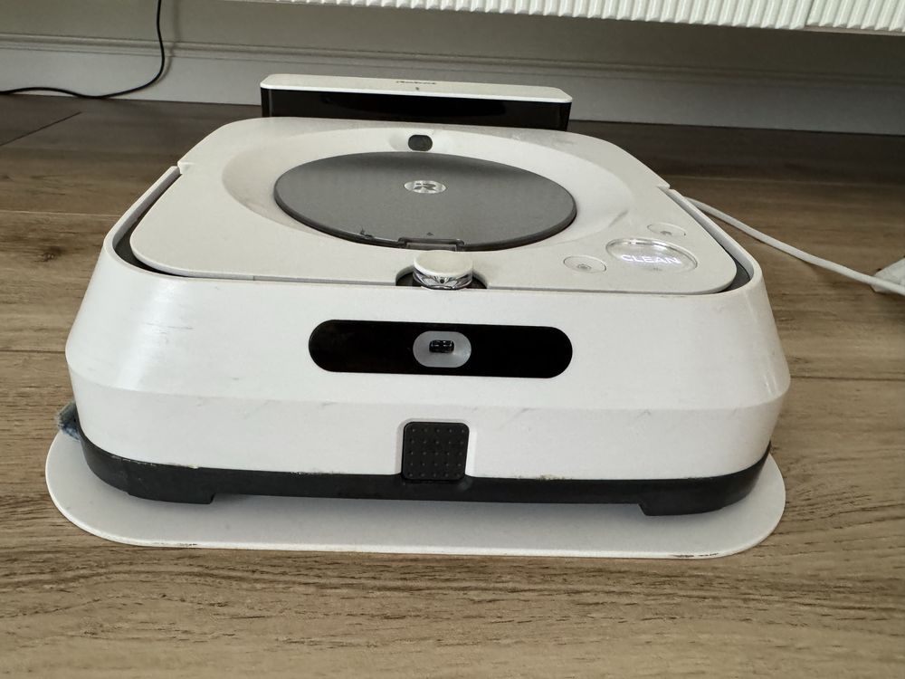 Robot sprzątający iRobot Braava M6 (m6134)