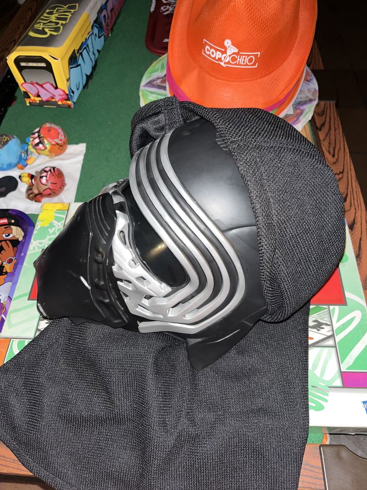 Mascara kylo ren
