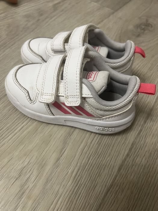 Кросовки adidas оригінал