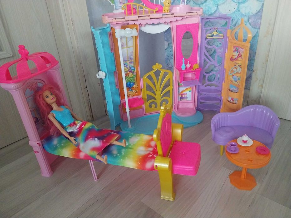 Barbie Tęczowy Pałac Zamek plus Lalka