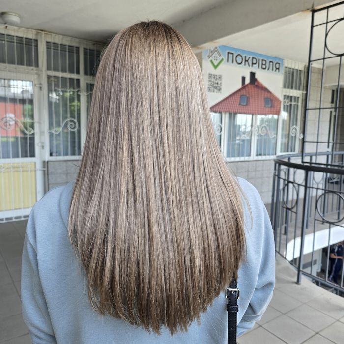 Перукар-колорист  послуги