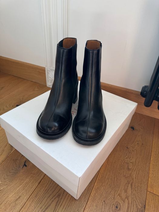 Чоботи  see by Chloe