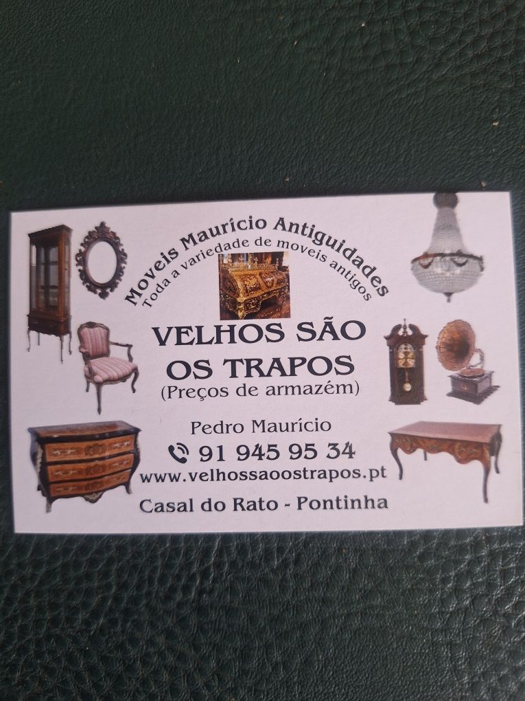 Móvel escrivaninha centenária