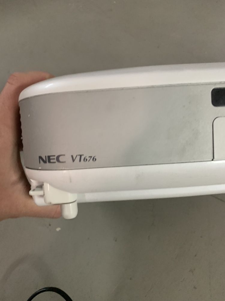 Projektor NEC VT676 plus NOWA Lampa Oryginalna