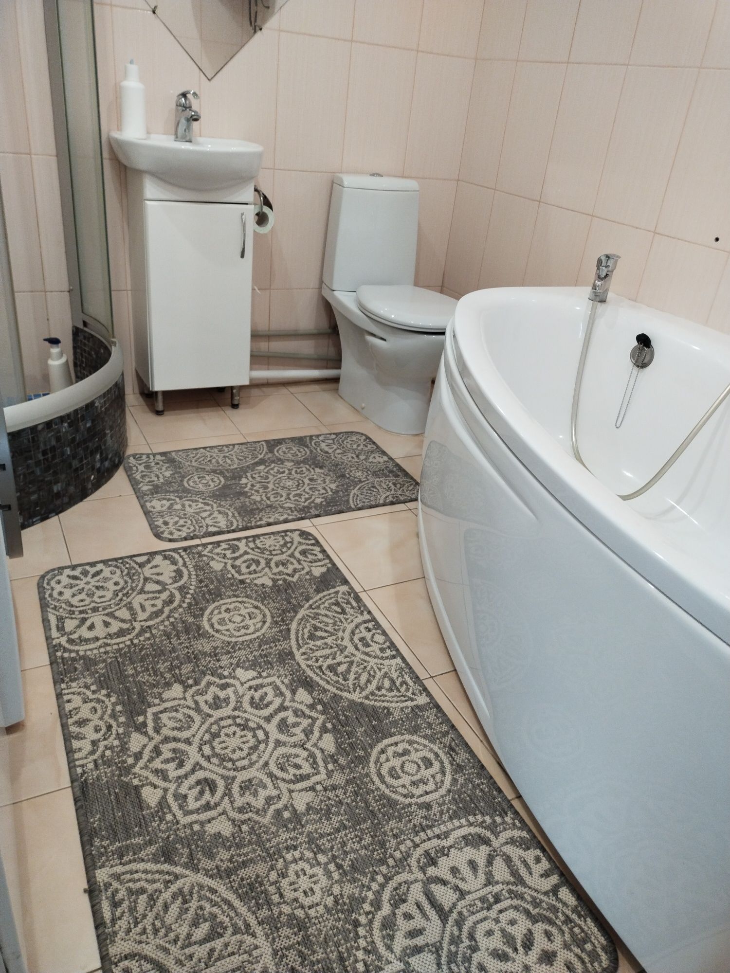 Бородинский,металлургов квартиры посуточно.
