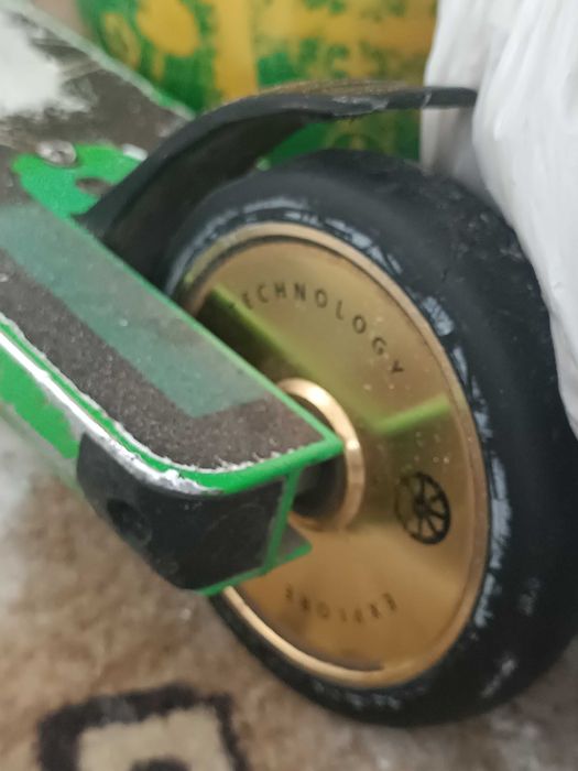 Продам трюковой самокат