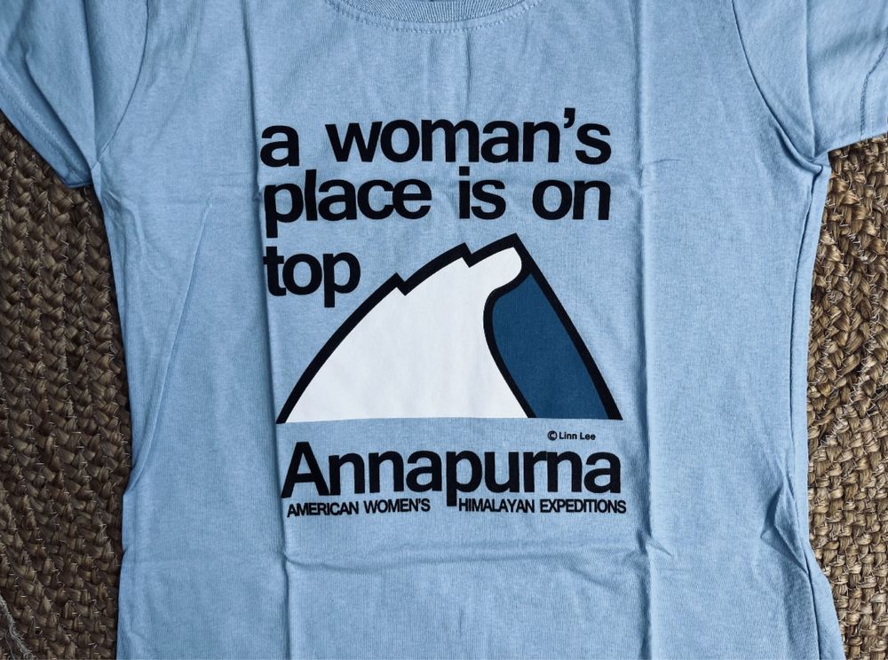 Koszulka, a woman’s place is on top, Annapurna, rozmiar S