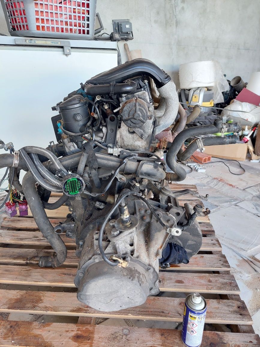 Motor e caixa de Peugeot 206 1.9D