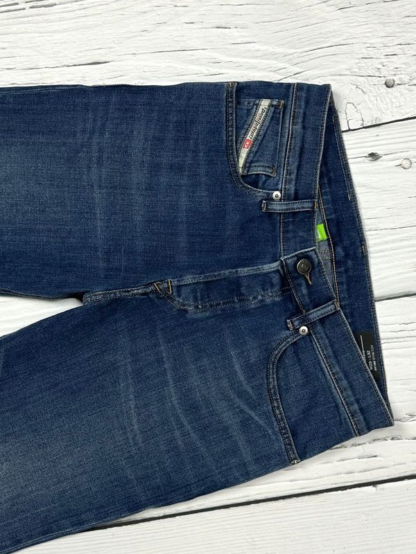 Diesel D-Fining Jeansy Męskie Tapered Logowane Nowy Model r. W29 L32